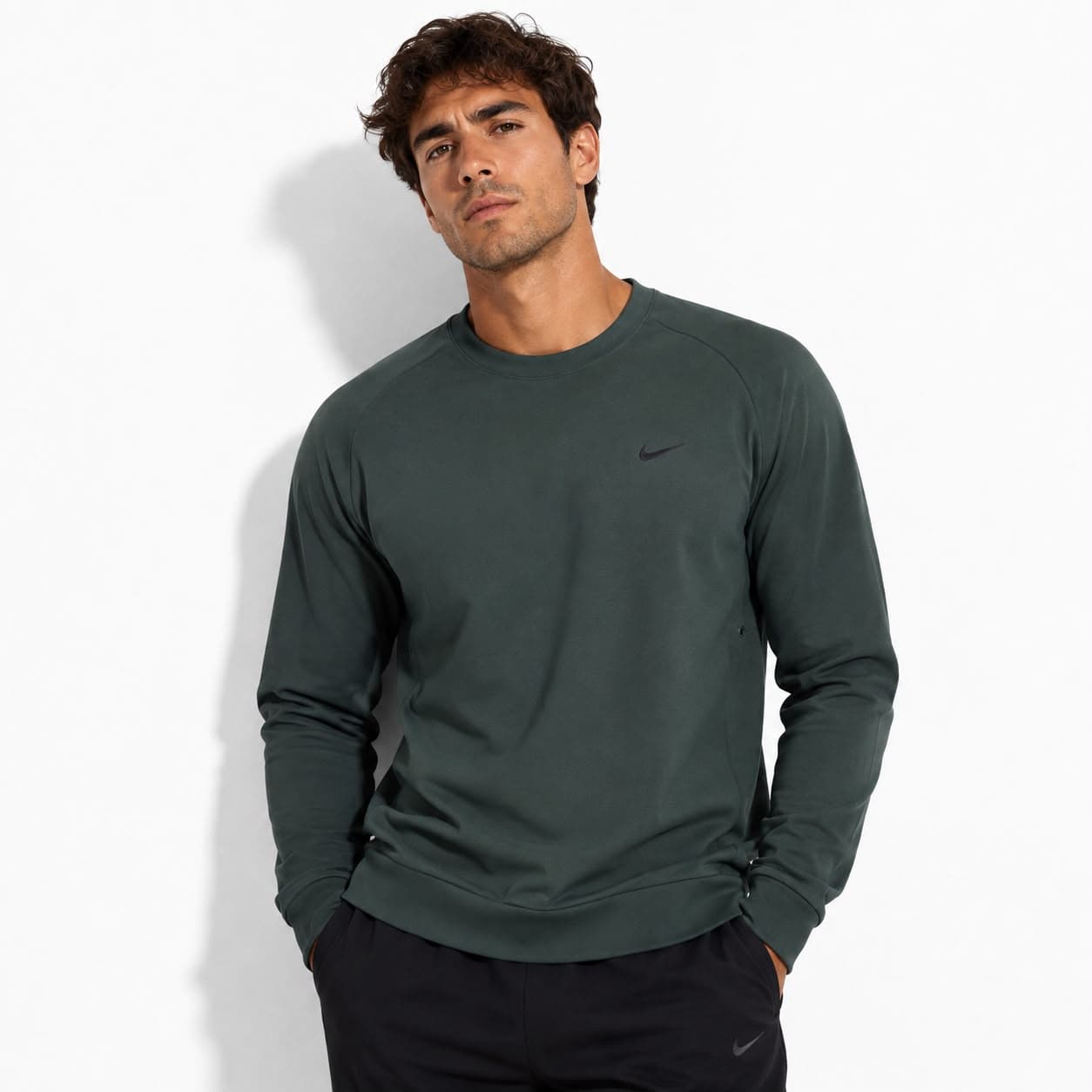 BUZO NIKE DRI-FIT VERDE OLIVO